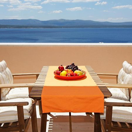 Iris Apartments Bol (Adults Only) Экстерьер фото