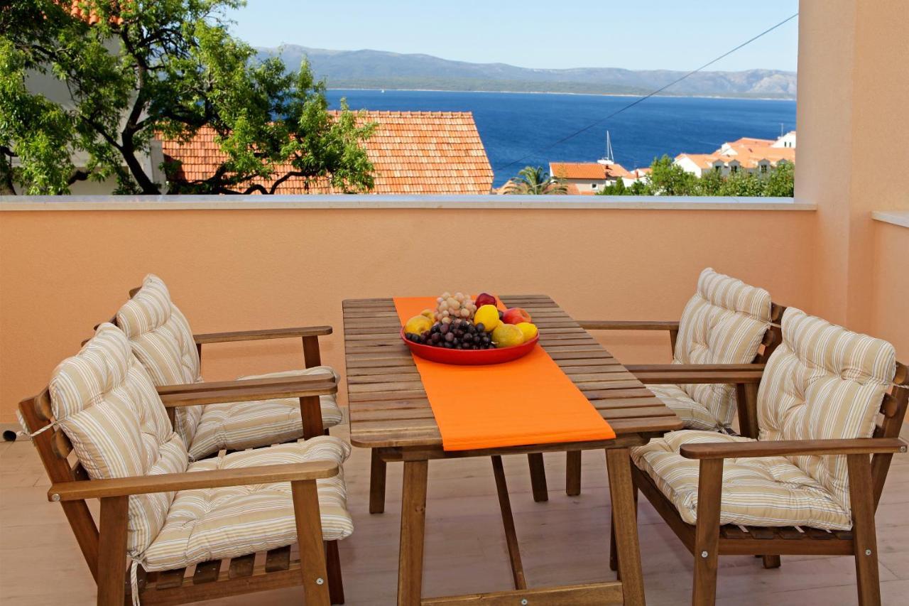 Iris Apartments Bol (Adults Only) Экстерьер фото