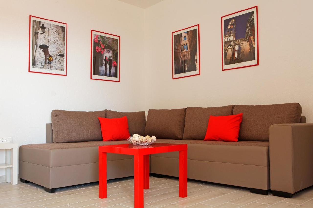Iris Apartments Bol (Adults Only) Экстерьер фото