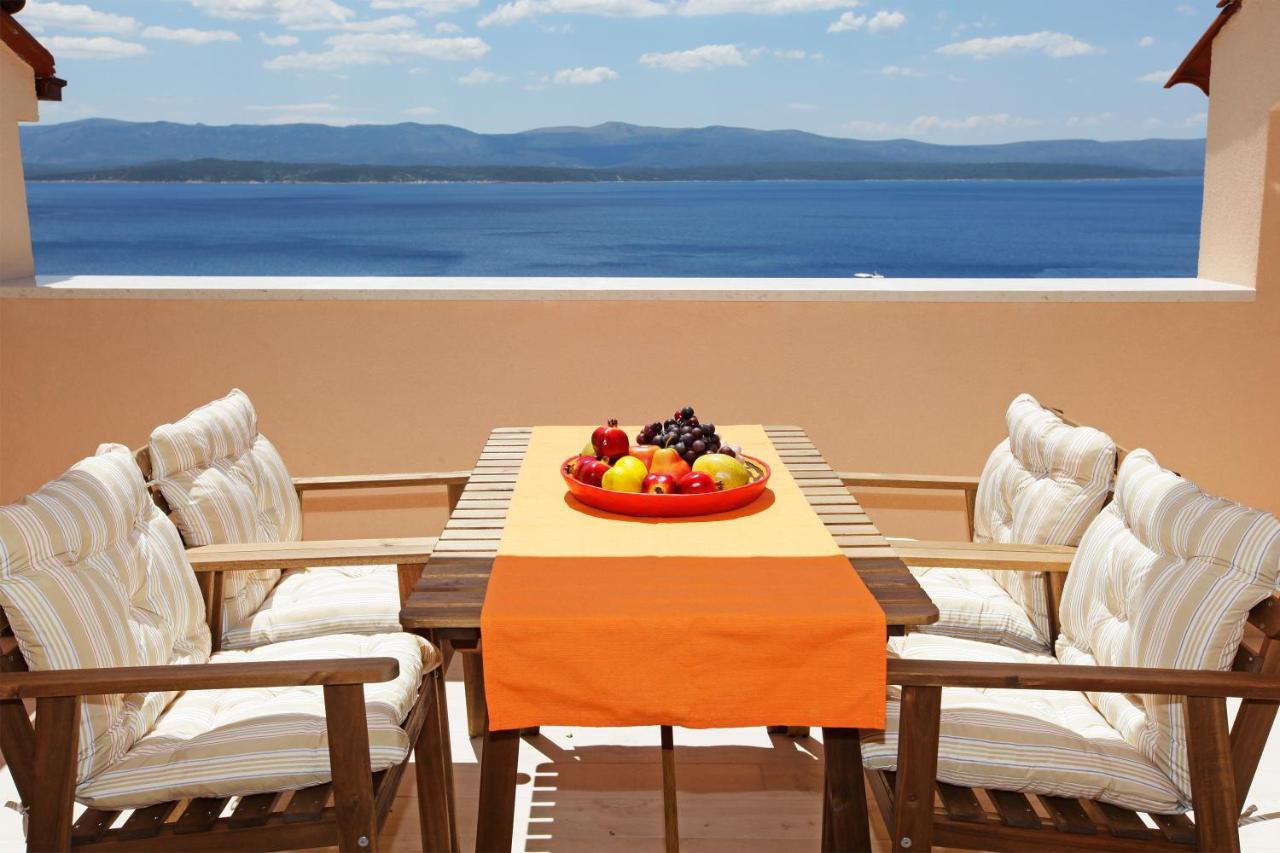 Iris Apartments Bol (Adults Only) Экстерьер фото